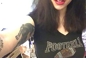 Hey boys, cum watch me get off? Schedule a session with me tonight or by the end of the weekend and get 20% off! I wanna be the one to make you cum tonight 💋