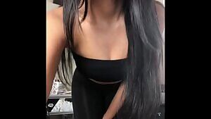 Yummy workout yoga pants worn in this west coast heat! Gotta love monsoon season 🌧 ☀️