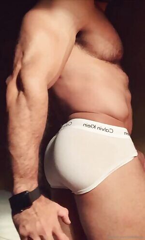 Striptease aim to Please