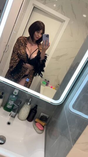 Horny Cougars Boobs Fetish Huge Tits