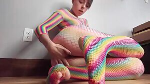 Horny and ready to entertain you ☀️💋