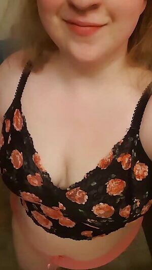 Celebrate my cake day with me! bring rosting...