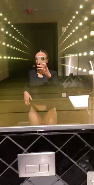 Cool mirrors. Hot body.