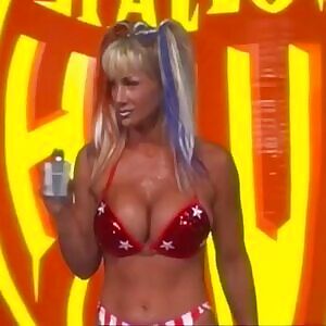 I miss Madusa’s huge fake tits.