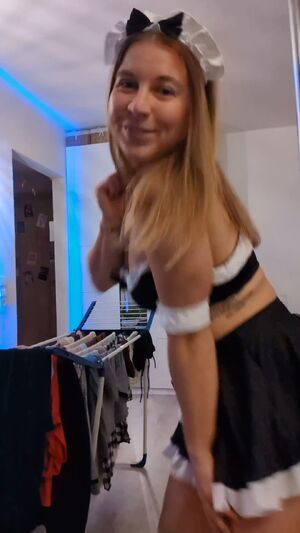 NSFW Cosplay Amateur Ass Cleaning Desperate Housewives