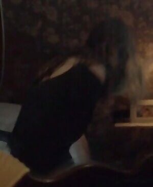 Miranda Cosgrove - The Intruders