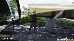 Stella Raee - Bangbus pawg