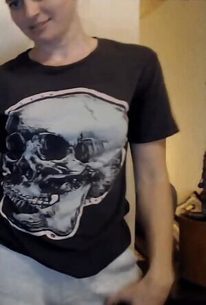 Self-captured footage of cheating bitch Elyse Willems just some minutes after I got her pregnant. Being massively satisfied. For having my child. As her first pregnancy.