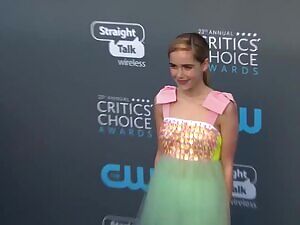Kiernan Shipka -