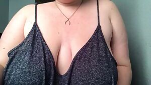 I love knowing you jerk off to the thought of me 🥰