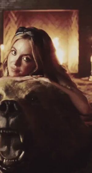 Korean Celebrity NSFW Ass Sexy Sydney Sweeney