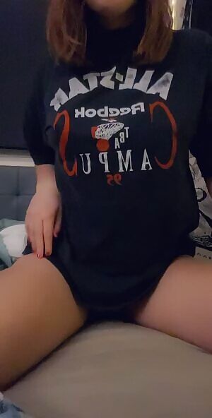 Do you like my cute lil butt ? 😊