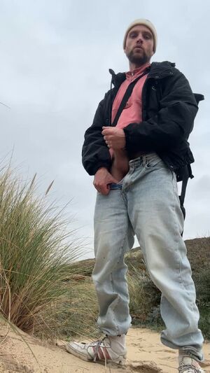 Gay Outdoors Jerk Off Male Masturbation