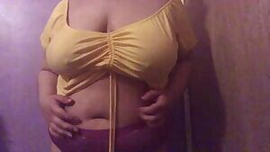 Tell me if I post too often!! I’m just very okay with my body today. 💋❣️