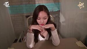 Twice Nayeon - cleavage