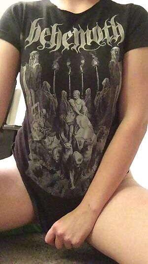 Be without fear, my titties are here 😉🤟