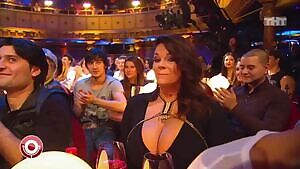 Clothed Big Titted Lady at the Award show