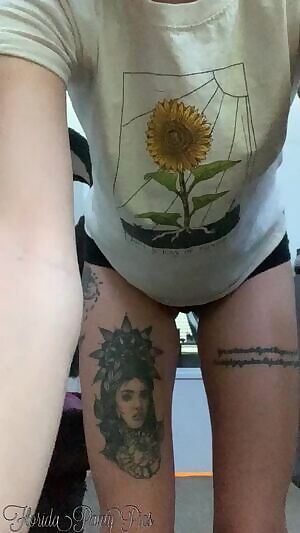 Titty drop & booty shake😝