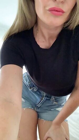 My first gif : titty drop and enthusiasm