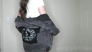 Kick back and relax with your favorite snack on this lovely Saturday..