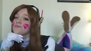 Cute Gamer Girl on Cosplay Solo Masturbation
