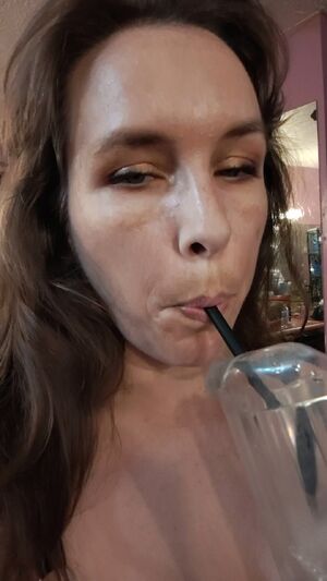 Thirty Plus Brunette Camgirl Stripper