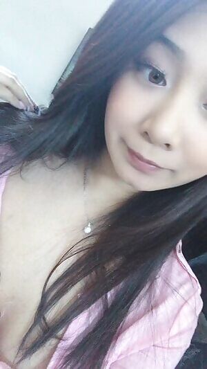 love my pink shirt ♡