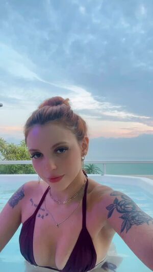 Bare Face Amateur Boobs Girlfriend Hottie