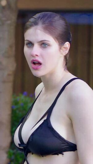 Alexandria Daddario displaying her huge tits