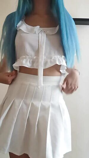 Watch till the end for a little jiggly butt