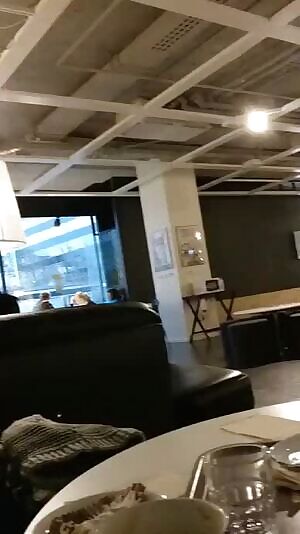 Pussy play in the restaurant