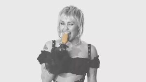 Indian Celebrity NSFW Ass Miley Cyrus