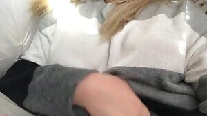 Give my tittles and I some love to wake up to? 🥰