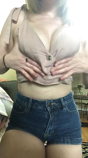 Bad at captions so... TIDDIES