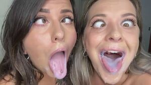 Sloppy Lesbian Kissing Kiss Lesbians Spit