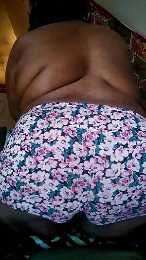 Ass, ass, and more ass 😈