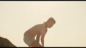 19y.o. Noée Abita flashing in Ava