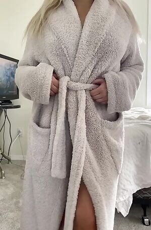 Guess what’s under that robe ? 😉