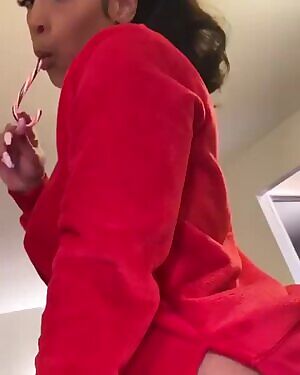 A lil’ something for your viewing pleasure 😍😍