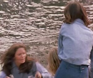 Farrah Fawcett Plot From Season 1 of Charlie's Angels