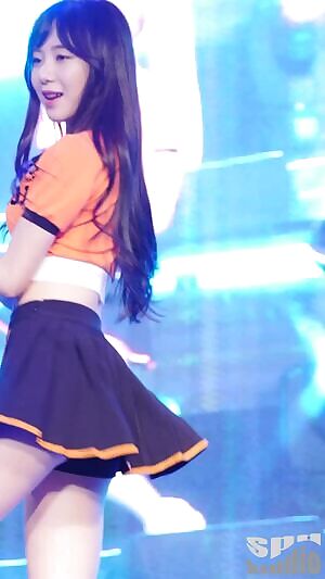 AOA - Mina's Nice Skirt