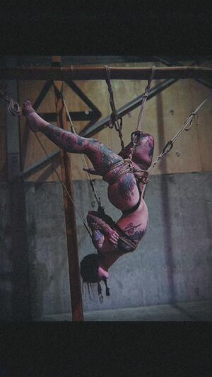 Shibari Rope Bondage Big Ass Choke