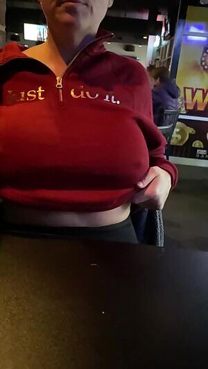 Lunch date titty flash.