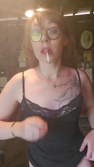 Horny Cougars Fetish Glasses MILF Small Tits