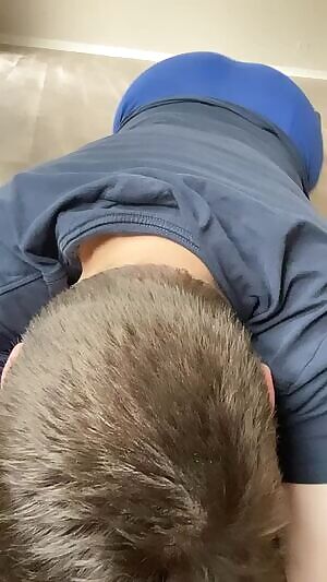 wanna put your face there while i do this?