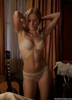 Nackt  Kristen Connolly 