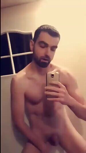 Enjoying the mirror gifs recently, I hope you do as well 😏