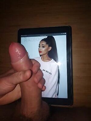 Ariana Grande jerking tribute