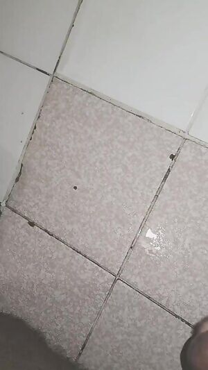 After 1hr of GF sexting, massaging & edging 😇