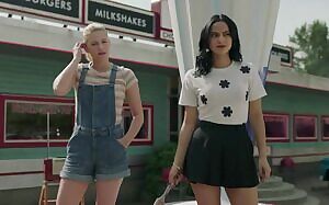 Lili Reinhart & Camila Mendes